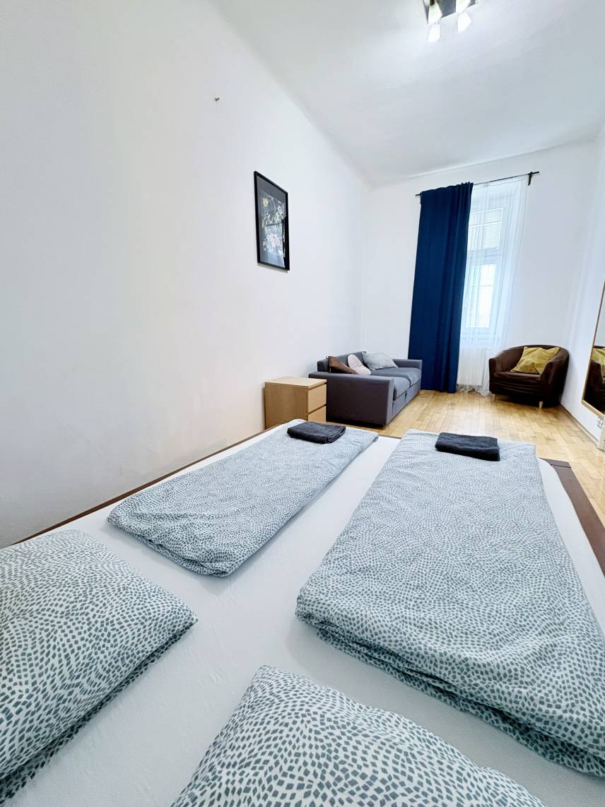 Apartment with parking 500m from city centre Photo 2