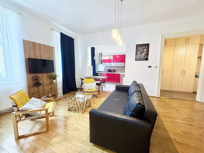 Apartment with parking 500m from city centre Photo 9