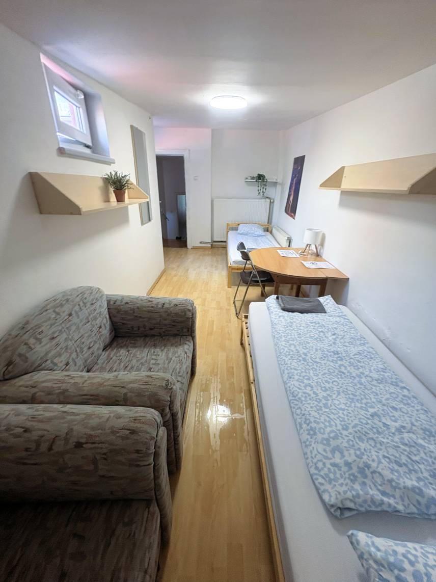 Twin Room Photo 2