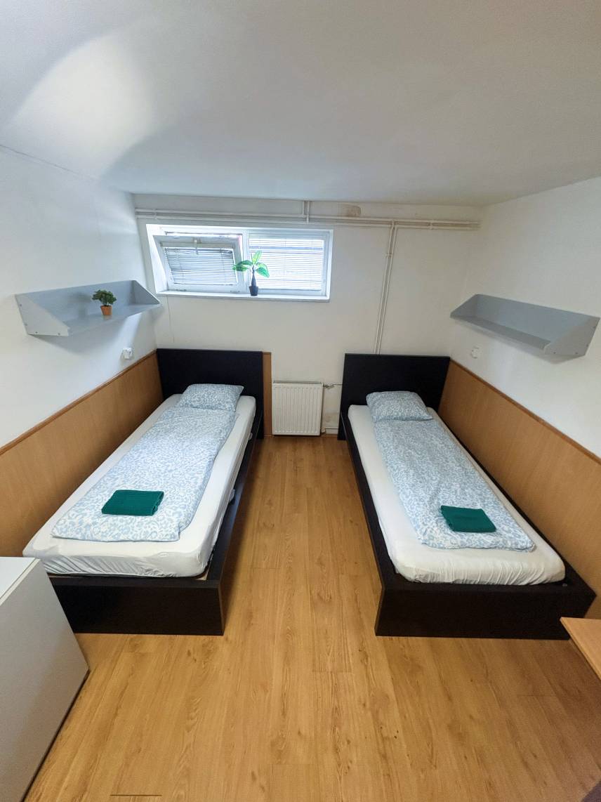 Twin Room Photo 4