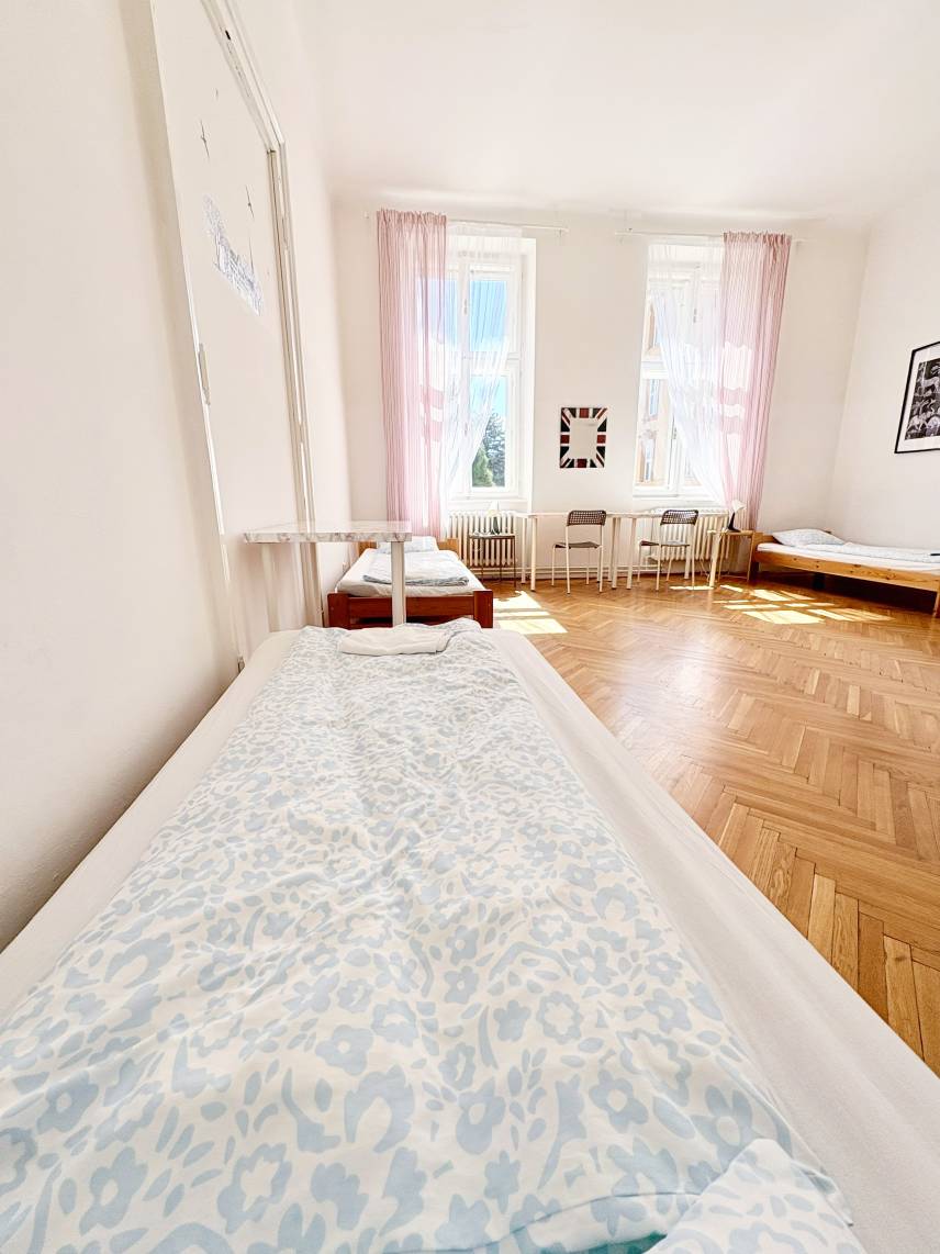 Čtyřlůžkový pokoj se společnou koupelnou Photo 3