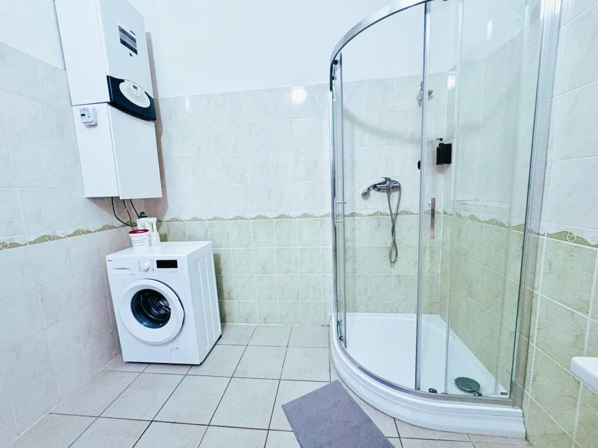Čtyřlůžkový pokoj se společnou koupelnou Photo 18