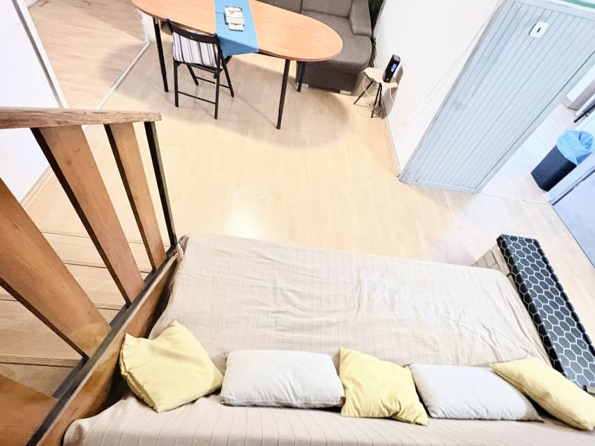Dvoulůžkový pokoj s terasou – Klid a zeleň kousek od centra Photo 7