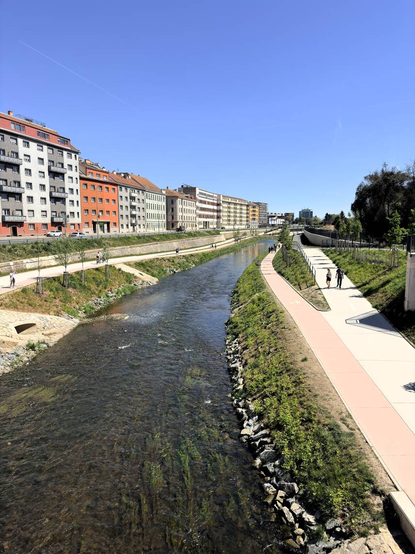 Apartment with parking 500m from city centre Photo 24