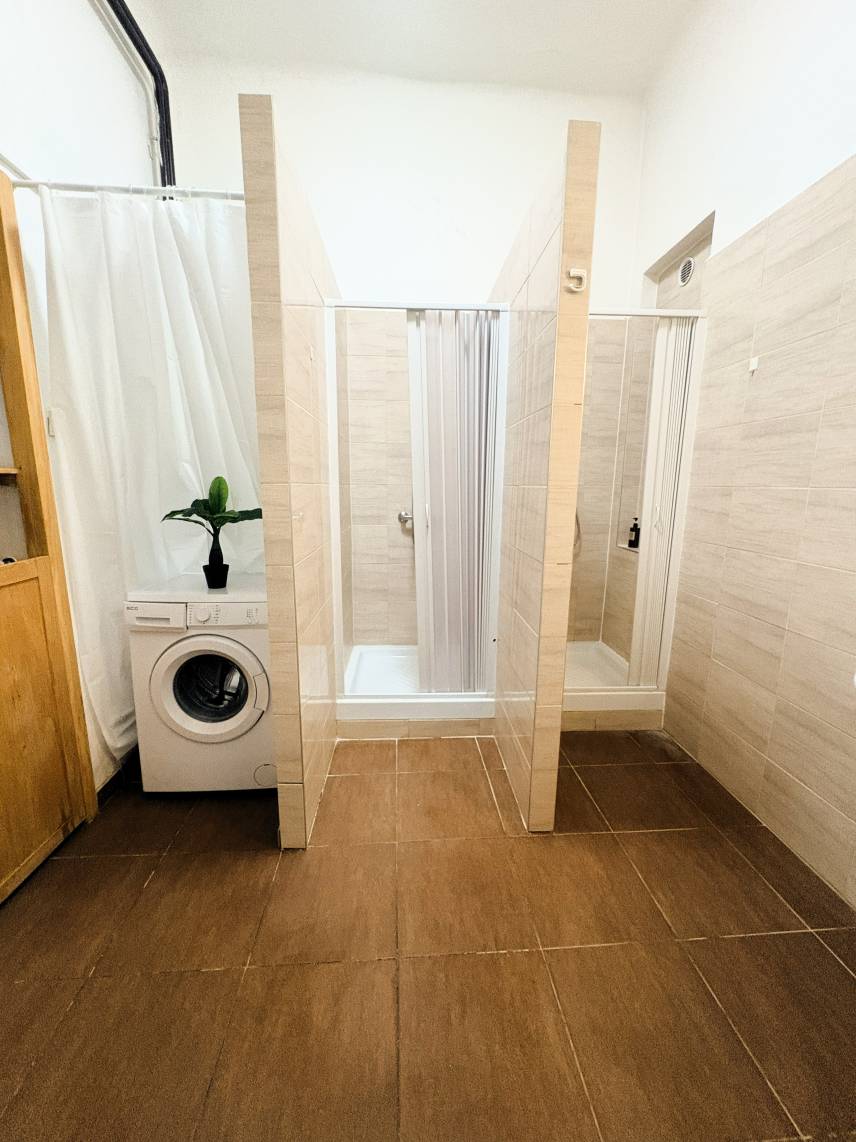 Čtyřlůžkový pokoj se společnou koupelnou Photo 36
